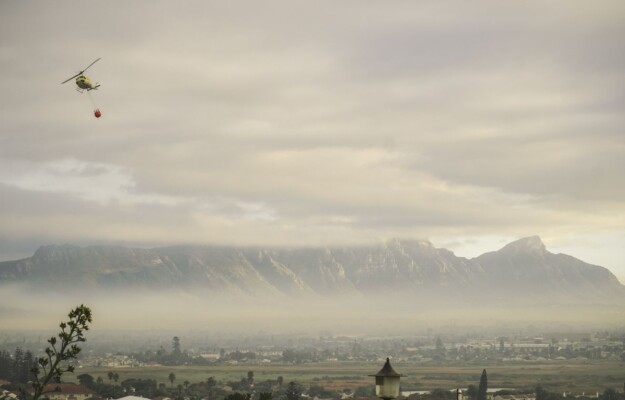 CONSTANTIA VALLEY, INCENDI, SUDAFRICA, VIGNETI, Mondo