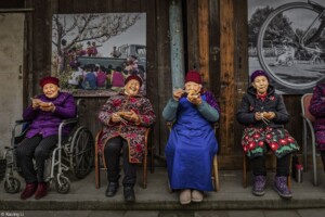 Il “Food Photographer of the Year” 2025? Xiaoling Li con “The Elderly Having Delicious Food” Il “Food Photographer of the Year” 2025? Xiaoling Li con “The Elderly Having Delicious Food”