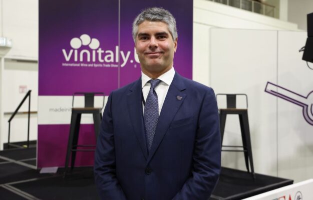 ADOLFO REBUGHINI, EXPORT, MERCATI, USA, VERONAFIERE, VINITALY, VINITALY USA, WINE2WINE, Mondo