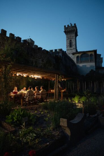 Cena sotto le stelle ne “L’Orto di Badia” all’Osteria di Passignano di Antinori alla Badia a Passignano in Chianti Classico