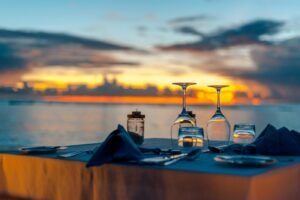 Mangiare bene è la chiave per una vacanza perfetta, per il 64% degli italiani Mangiare bene è la chiave per una vacanza perfetta, per il 64% degli italiani