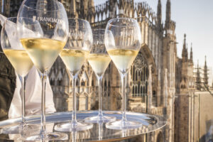 Un brindisi ad un percorso di stile, territorio e visione: il Franciacorta in “Milano Fashion Week” Un brindisi ad un percorso di stile, territorio e visione: il Franciacorta in “Milano Fashion Week”