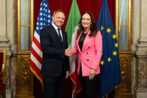 Le agricolture di Italia e Usa al tavolo, nella giornata della Festa della Repubblica Italiana Le agricolture di Italia e Usa al tavolo, nella giornata della Festa della Repubblica Italiana