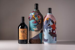Vino, arte e solidarietà, all’asta i grandi formati di Ornellaia 2022, “La Determinazione” Vino, arte e solidarietà, all’asta i grandi formati di Ornellaia 2022, “La Determinazione”