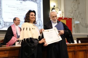 La Lectio Doctoralis di Carlo Petrini: “il piacere è un diritto, ma la biodiversità è un dovere” La Lectio Doctoralis di Carlo Petrini: “il piacere è un diritto, ma la biodiversità è un dovere”