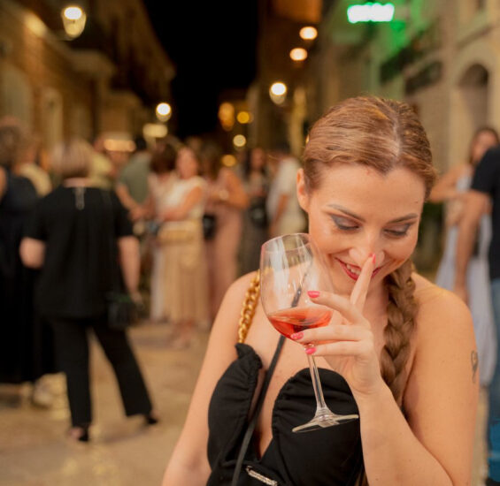 “Bererosa” con i migliori rosati italiani a Villa Appia Antica a Roma