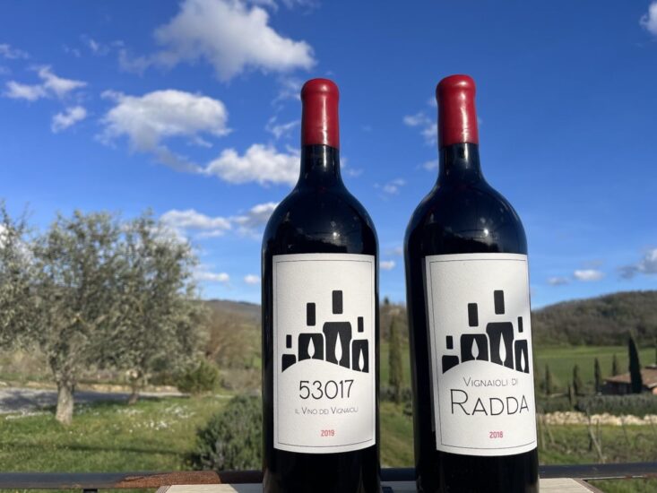 “A Cena con i Vignaioli” a Radda in Chianti, nel cuore del Chianti Classico, e che presentano in anteprima il “53017 - Vino dei Vignaioli di Radda”