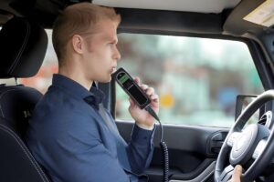 Arriva l’alcolock: l’auto parte solo se il tasso alcolemico è zero. Costo oltre 2.000 euro Arriva l’alcolock: l’auto parte solo se il tasso alcolemico è zero. Costo oltre 2.000 euro