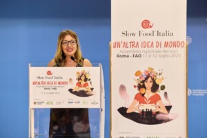 Barbara Nappini: “no al cibo come strumento di guerra e di morte invece che di dialogo e di pace” Barbara Nappini: “no al cibo come strumento di guerra e di morte invece che di dialogo e di pace”