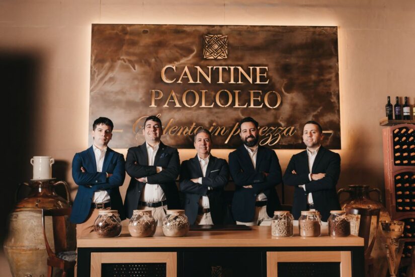 Francesco, Stefano, Paolo, Nicola e Alessandro Leo, alla guida di Cantine Paololeo 