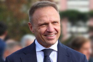 “Coltivaitalia”, nel Collegato alla Finanziaria 1 miliardo di euro di risorse per l’agricoltura “Coltivaitalia”, nel Collegato alla Finanziaria 1 miliardo di euro di risorse per l’agricoltura