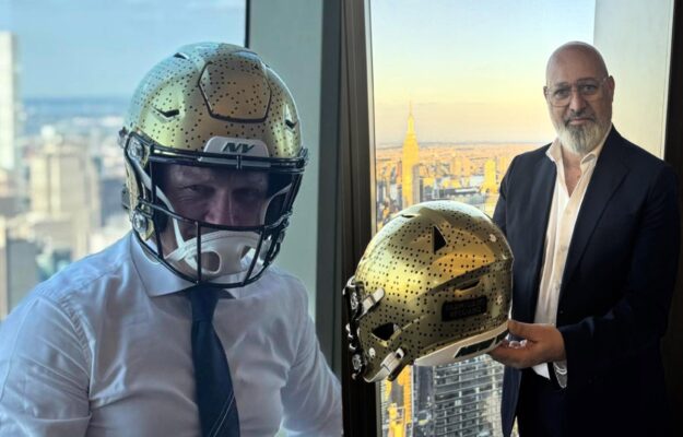 CONSORZIO PARMIGIANO REGGIANO, EXPORT, FOOTBALL AMERICANO, FRANCESCO LOLLOBRIGIDA, JETS, MERCATI, MINISTRO DELL'AGRICOLTURA, NICOLA BERTINELLI, PARMIGIANO REGGIANO, USA, Non Solo Vino