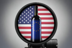 Dazi Usa-Ue, focus sul vino, ora “il settore che preoccupa di più”, secondo il Ministro Lollobrigida Dazi Usa-Ue, focus sul vino, ora “il settore che preoccupa di più”, secondo il Ministro Lollobrigida