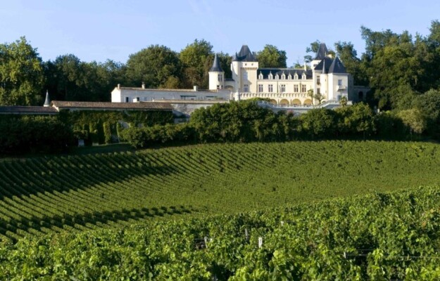 ACQUISIZIONI, AOC FRONSAC, Bordeaux, CHÂTEAU LA RIVIÈRE, FRANCIA, GLOBAL FOOD INVESTMENTS, INVESTIMENTI, PRIVATE EQUITY, VINO FRANCESE, Mondo