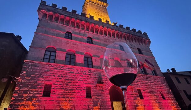 Dal &ldquo;Solstizio d&rsquo;estate&rdquo; con il Vino Nobile a Montepulciano a &ldquo;Tramonto DiVino&rdquo; in Emilia Romagna