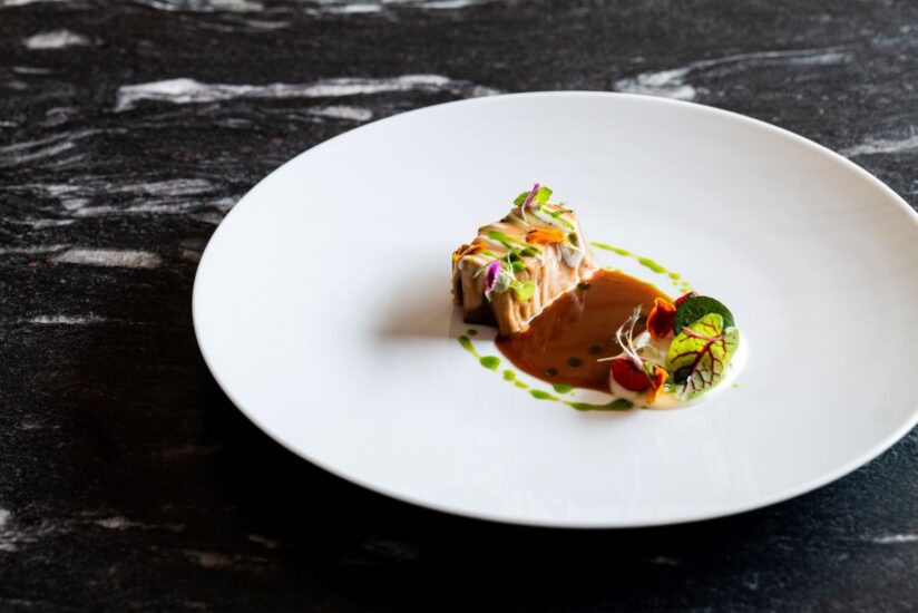 “Sogni Estivi”, il progetto della Cantina San Michele Appiano che abbina al Sauvignon Sanct Valentin la creazione vegetale estiva dello chef Reimund Brunner