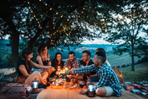 Un racconto sulla convivialità estiva: il Concorso Letterario che premia le migliori storie di cibo Un racconto sulla convivialità estiva: il Concorso Letterario che premia le migliori storie di cibo