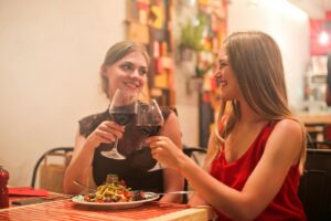 La cucina italiana vale oltre 250 miliardi di euro. Crescita del +4,5% nel 2024, secondo Deloitte La cucina italiana vale oltre 250 miliardi di euro. Crescita del +4,5% nel 2024, secondo Deloitte