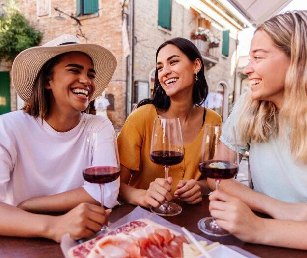 Rallentano i consumi fuori casa: moderata contrazione ad agosto 2026, secondo Fipe