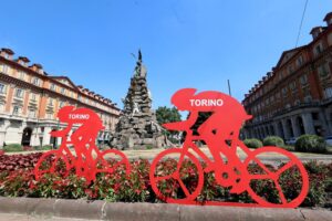 “Tapas Sabaude”, “Padella Piemontese” e plin in brodo di Patanegra: così Torino accoglie la Vuelta “Tapas Sabaude”, “Padella Piemontese” e plin in brodo di Patanegra: così Torino accoglie la Vuelta