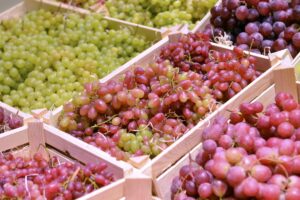 Frutta italiana sotto stress climatico, meno pere, pesche nettarine, albicocche, kiwi e susine Frutta italiana sotto stress climatico, meno pere, pesche nettarine, albicocche, kiwi e susine