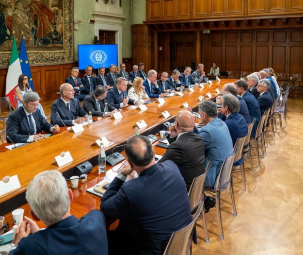 &ldquo;Launching an institutional campaign is a necessary step&rdquo; states the &ldquo;Wine Supply Chain Roundtable&rdquo;