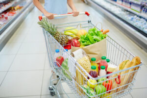 Luglio “salato” per gli acquisti alimentari: il carrello della spesa segna +3,4% Luglio “salato” per gli acquisti alimentari: il carrello della spesa segna +3,4%