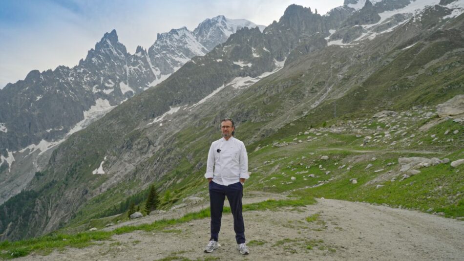 “Lo Matsòn” a Courmayeur, il mercato dei sapori del Monte Bianco, festeggia 25 anni di storia con lo chef Carlo Cracco