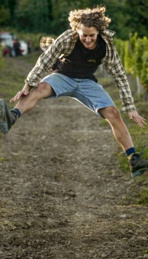 Gen Z e vino, per i giovani è un mondo “troppo tecnico” e hanno “paura di dire cose sbagliate”