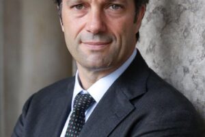 “I dazi, una “spada di Damocle” che falsa i numeri di mercato, ma casca a pennello Vinitaly.Usa” “I dazi, una “spada di Damocle” che falsa i numeri di mercato, ma casca a pennello Vinitaly.Usa”