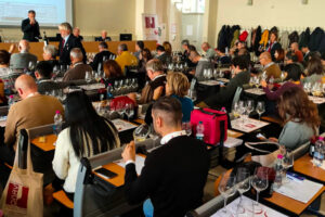 Riparte in autunno la Scuola per Maestri Assaggiatori: 60 ore tra teoria, pratica e ricerca Riparte in autunno la Scuola per Maestri Assaggiatori: 60 ore tra teoria, pratica e ricerca