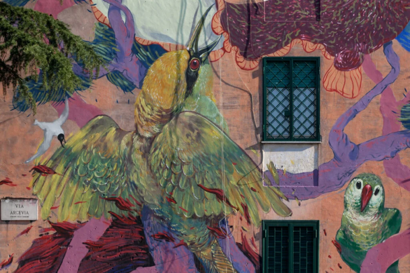 “La Collina delle Fiabe” a Riparbella, festival che intreccia street art, musica, teatro, vino e cucina