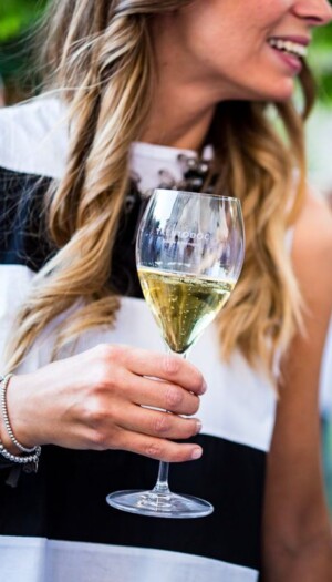 Aperitivo italiano, rito identitario per 14 milioni di persone, che vale 4 miliardi di euro