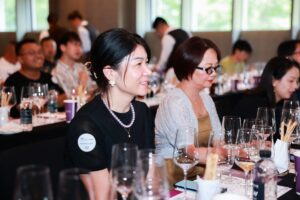Il vino italiano vuol tornare a far innamorare la Cina: luci accese per il “Vinitaly China Roadshow” Il vino italiano vuol tornare a far innamorare la Cina: luci accese per il “Vinitaly China Roadshow”