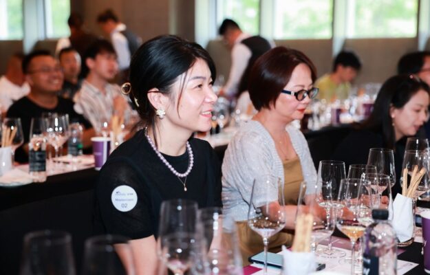 ASIA, CINA, EXPORT, ITALIAN TRADE AGENCY, MERCATI, PROMOZIONE, VERONAFIERE, VINITALY CHINA ROADSHOW, Mondo