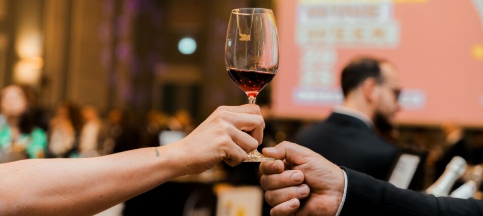 Vino: gdo su in valore ma giù in volume. E nel fuoricasa si consumerà “meno ma meglio”