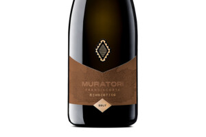 Muratori, Docg Franciacorta Brut Simbiotico Muratori, Docg Franciacorta Brut Simbiotico