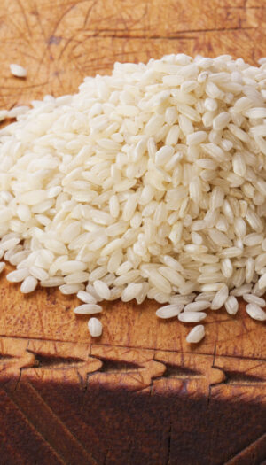 Carnaroli e Arborio a 60-70 centesimi l’etto. Coldiretti: “l’import fa crollare i prezzi del riso”