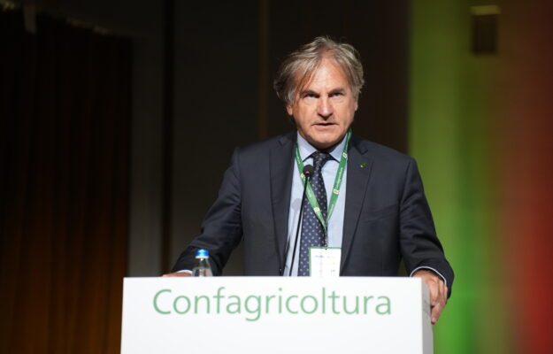 AGRICOLTURA, Confagricoltura, LAVORO AGRICOLO, LEGGE DI BILANCIO, MANODOPERA, ROBERTO CAPONI, Non Solo Vino