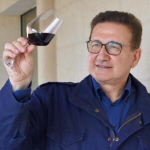 Il Neolitico, vino “d’altri tempi, prodotto con tecnologia moderna” in Puglia da Roberto Giacobbo