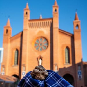 Alba, “capitale” delle Langhe del Barolo, del tartufo bianco e dell’“Arte Contemporanea” 2027