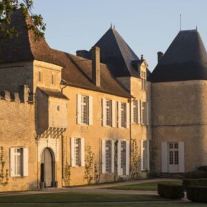 Asta Sotheby’s per la Cité du Vin di Bordeaux, raccolti 220.000 euro per la cultura del vino