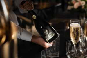 Nasce il primo spumante analcolico al mondo con fermentazione secondaria e affinamento sui lieviti 