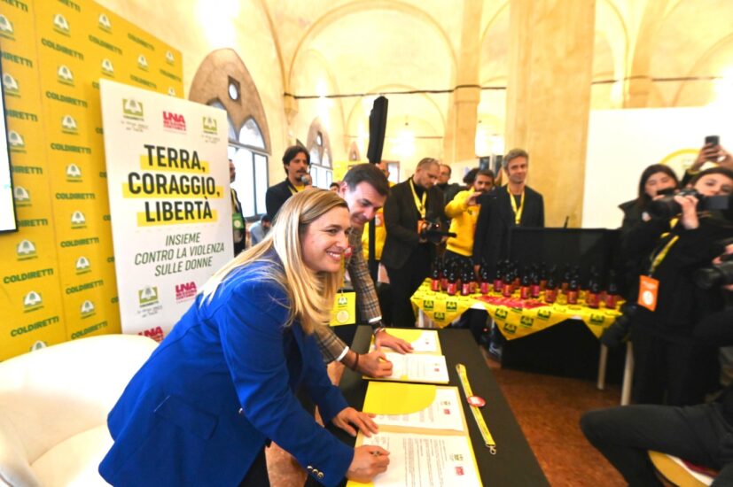 La presidente della Fondazione Una Nessuna Centomila Giulia Minoli e il presidente nazionale Coldiretti Ettore Prandini