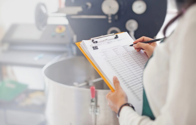 AUTORITÀ DOGANALE UE, Coldiretti, CONTROLLI, DOGANE, EXTRA UE, FRANCESCO LOLLOBRIGIDA, GOVERNO ITALIANO, MINISTRO DELL'AGRICOLTURA, PRODOTTI ALIMENTARI, ROMA, UE, Non Solo Vino