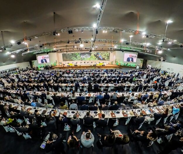 Cop30, non c’è l’accordo sui fossili. Slow Food: “ennesima occasione persa, serve una rivoluzione”