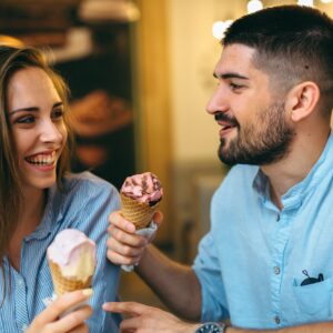 Gli Anni ’90 sono la decade più amata dagli italiani, tra autenticità e gesti semplici 