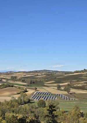 Impianto agrivoltaico nella valle di Altavilla Monferrato: il Comune di Viarigi fa ricorso al Tar
