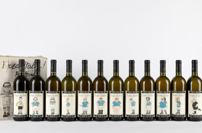 “Forza Italia”, la “Nazionale” di Forattini per Castello Banfi per i Mondiali di Calcio di “Italia 90” (credit: Finarte Aste)