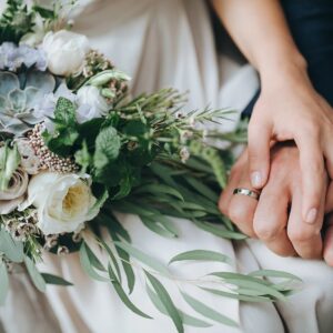 Dalle nozze in vigna ai fiori eduli, l’agri-wedding vale 300 milioni di euro, secondo Coldiretti 